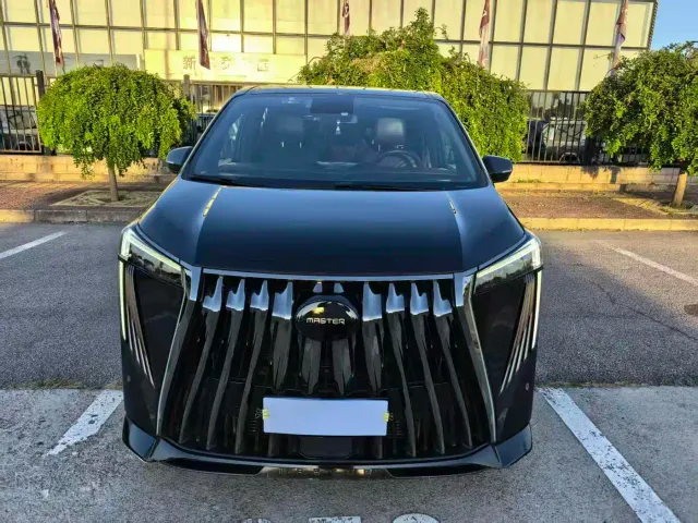 GAC Trumpchi M8 — Фото автомобиля 2