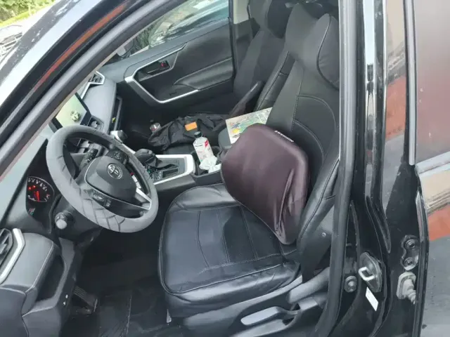 Toyota RAV4 — Фото автомобиля 17