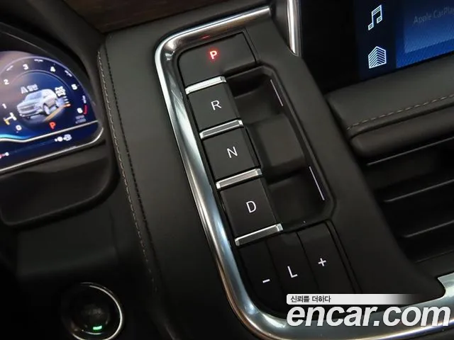 ChevroletGMDaewoo Tahoe Tahoe 6.2 High Country 4WD — Фото автомобиля 9
