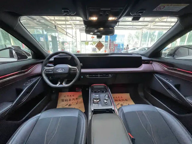 Ford Mondeo — Фото автомобиля 10