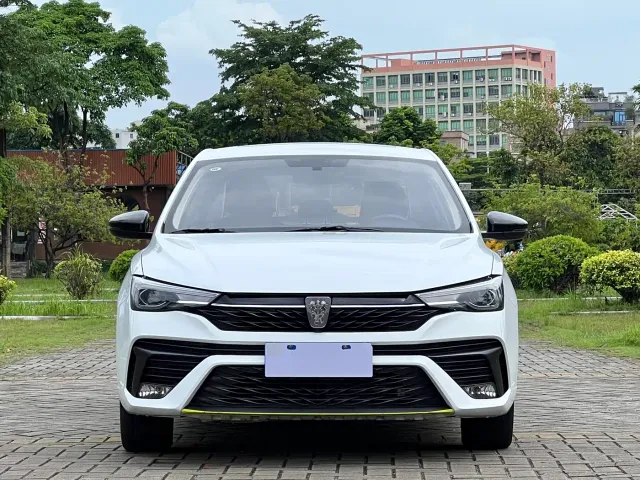 Roewe i5 — Фото автомобиля 2