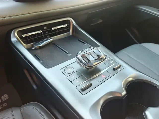 BYD Qin PLUS — Фото автомобиля 13