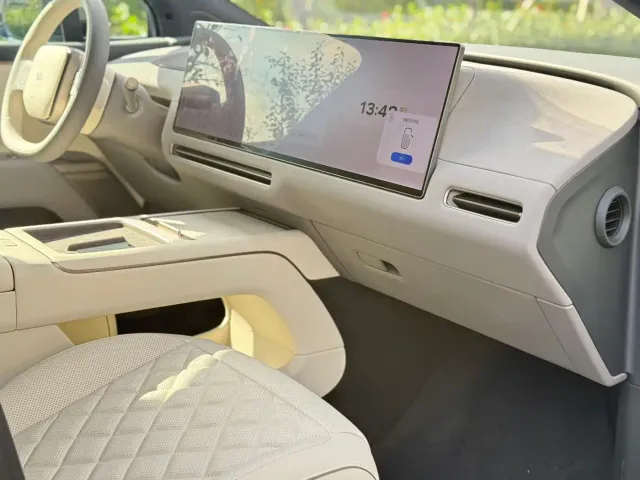 Li Auto i9 — Фото автомобиля 12