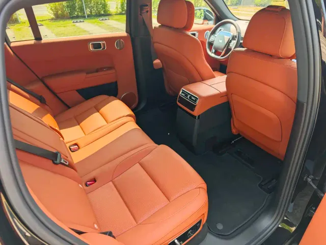 Li Auto L7 — Фото автомобиля 21