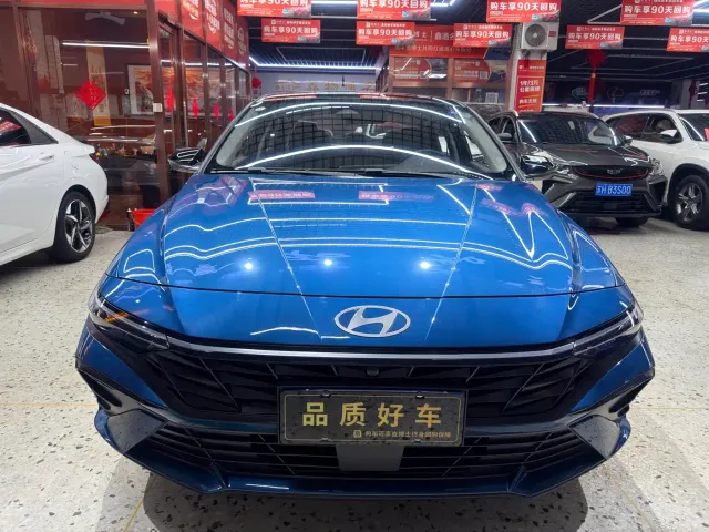 Hyundai Elantra — Фото автомобиля 2