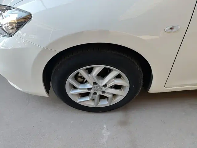 Nissan Tiida — Фото автомобиля 22
