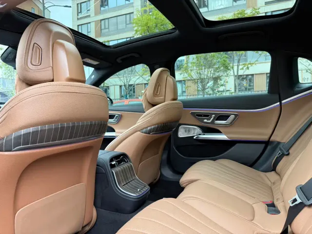 Mercedes-Benz E-Class — Фото автомобиля 5