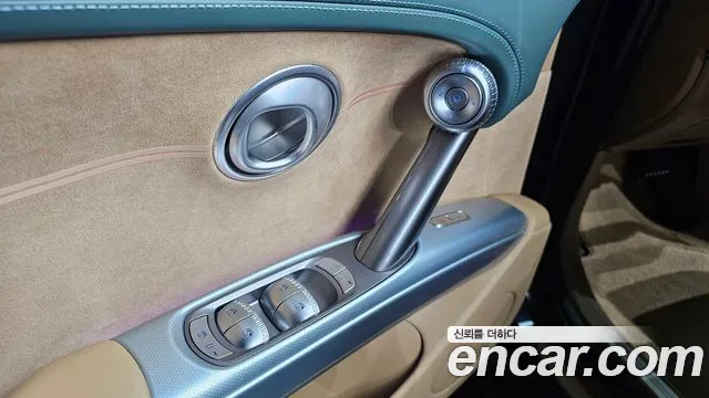 Genesis GV60 — Фото автомобиля 27