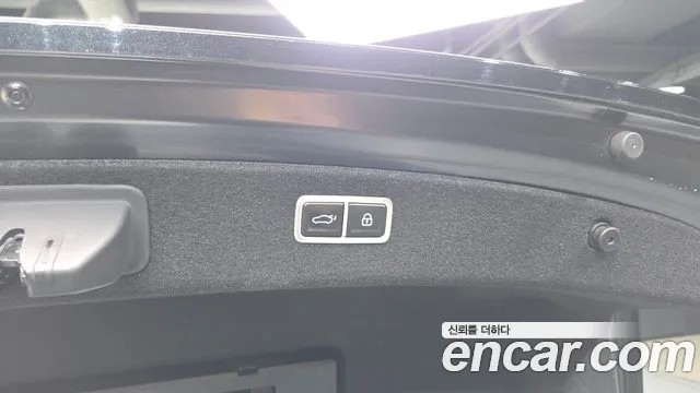 Genesis G80 Бензин 2.5 турбо 2WD — Фото автомобиля 30