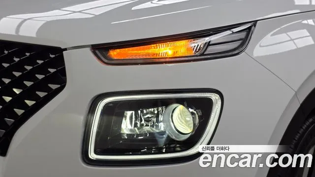 Hyundai Venue — Фото автомобиля 7