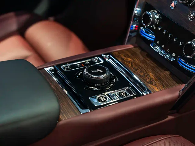 Rolls-Royce Cullinan — Фото автомобиля 22