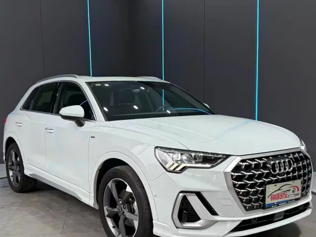 Audi Q3 — Фото автомобиля 3