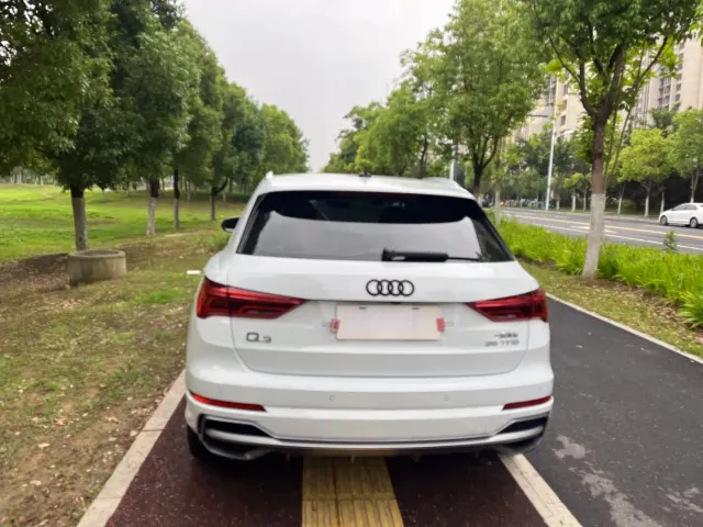 Audi Q3 — Фото автомобиля 6