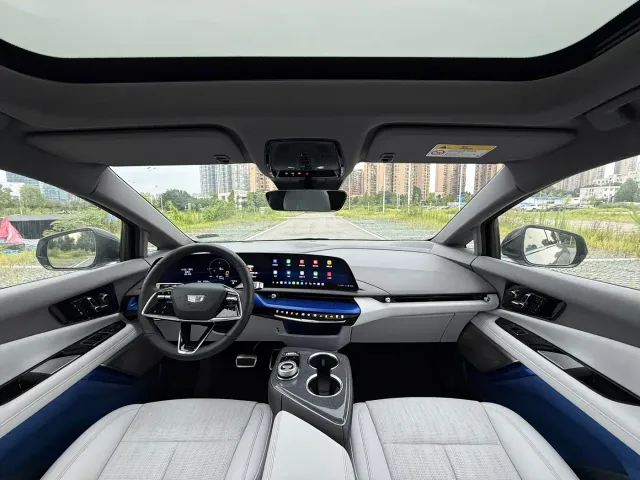 Cadillac Optiq — Фото автомобиля 6