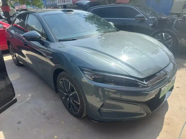 BYD Han L — Фото автомобиля 2