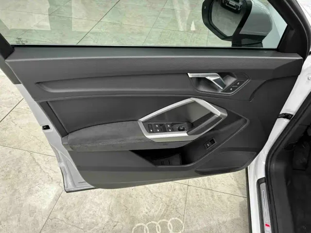 Audi Q3 — Фото автомобиля 15