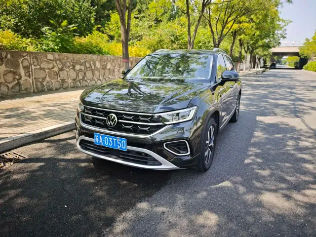Фотография автомобиля — Volkswagen Tayron