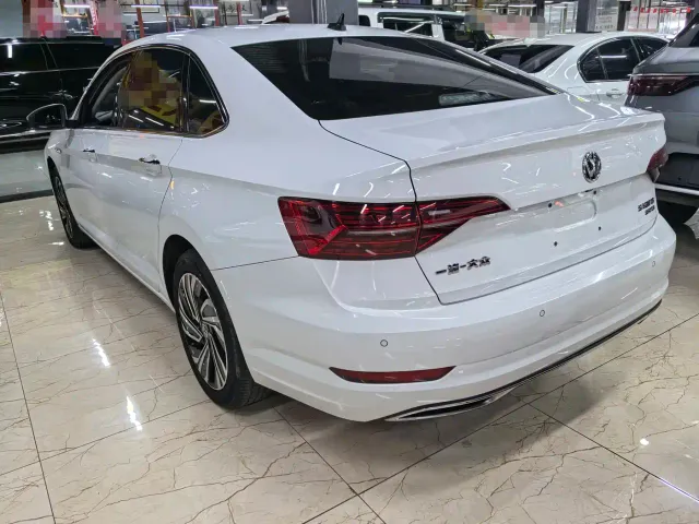 Volkswagen Sagitar — Фото автомобиля 4