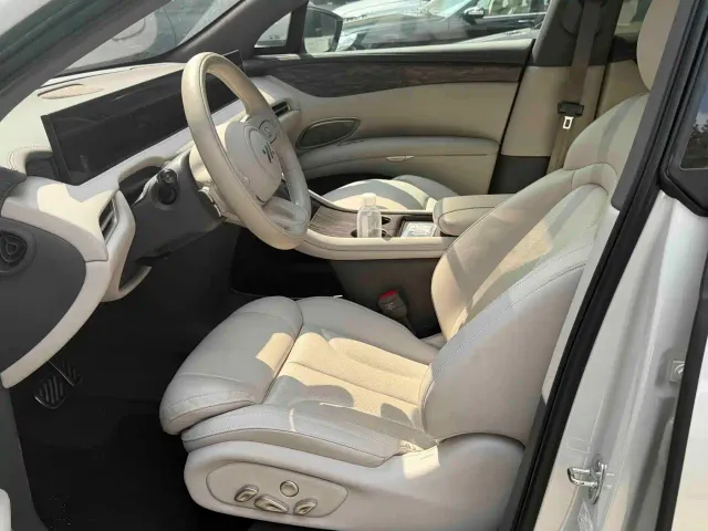 IM Motors IM LS7 — Фото автомобиля 3