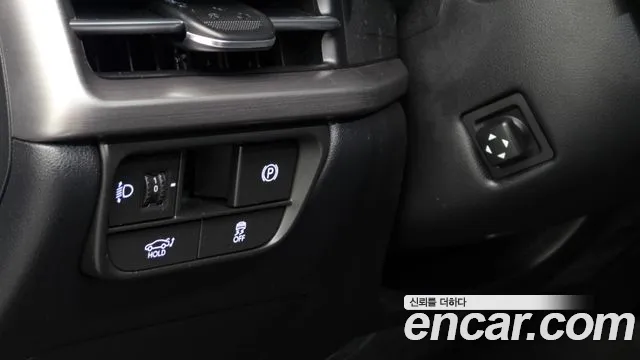 Hyundai Grandeur Grandeur (GN7) 3.5 Бензин 4WD — Фото автомобиля 21