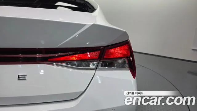 Hyundai AVANTE Smart — Фото автомобиля 23