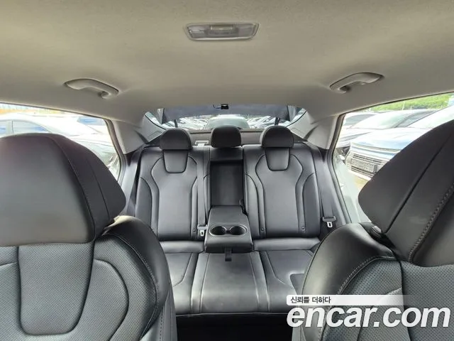 Hyundai AVANTE Avante (CN7) — Фото автомобиля 12