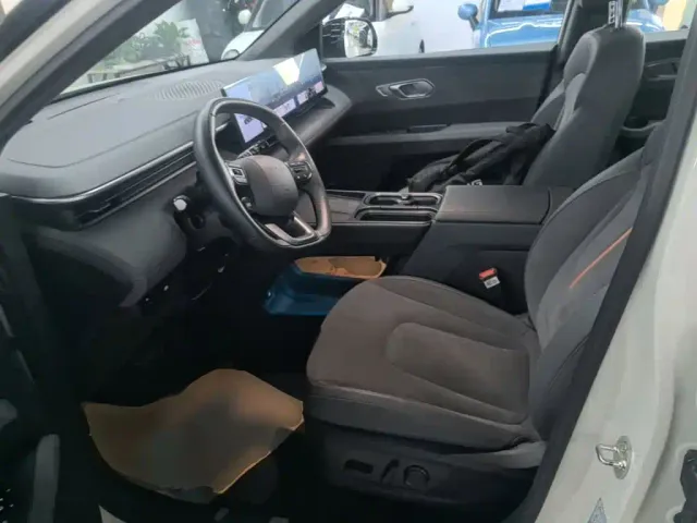 Hyundai ELEXIO — Фото автомобиля 14