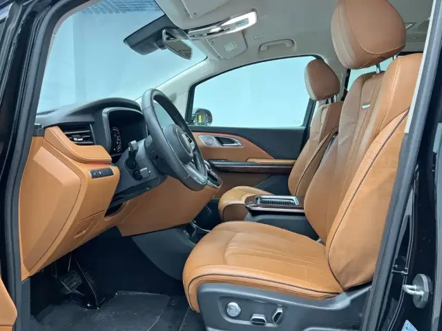 Hongqi Hongqi HQ9 2023 2.0T Smart Connect Flag Enjoy Edition — Фото автомобиля 15