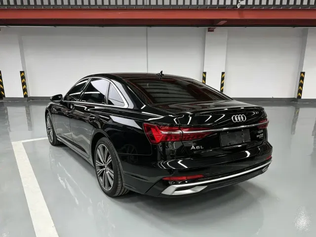 Audi A6L — Фото автомобиля 13