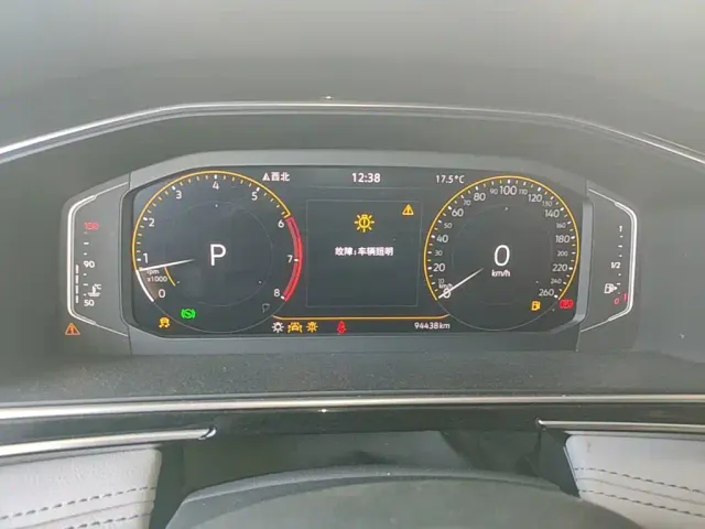 Volkswagen Tiguan L — Фото автомобиля 11