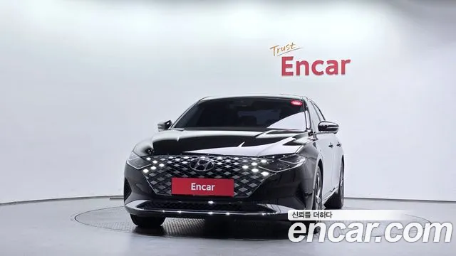 Hyundai Grandeur Grandeur (New) — Фото автомобиля 3