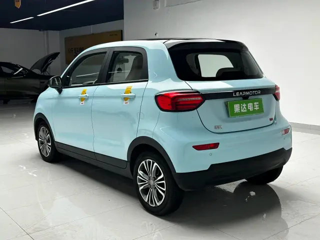 Leapmotor T03 — Фото автомобиля 8