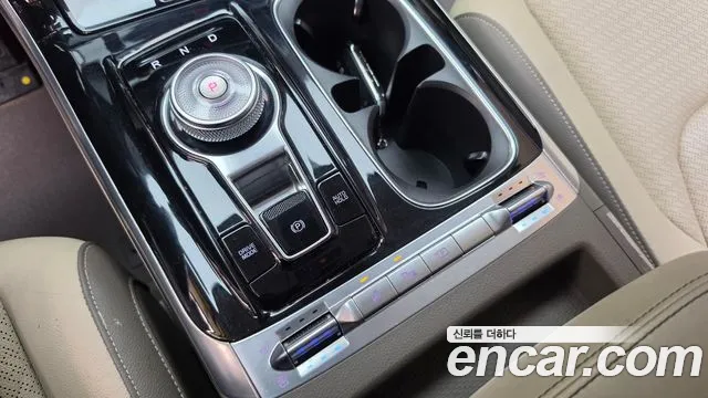 Kia Carnival 4th Gen — Фото автомобиля 25