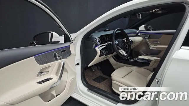 Mercedes-Benz A-Class W177 — Фото автомобиля 15