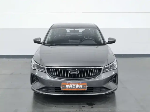 Geely Emgrand — Фото автомобиля 3