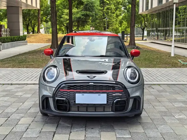 MINI John Cooper Works — Фото автомобиля 2