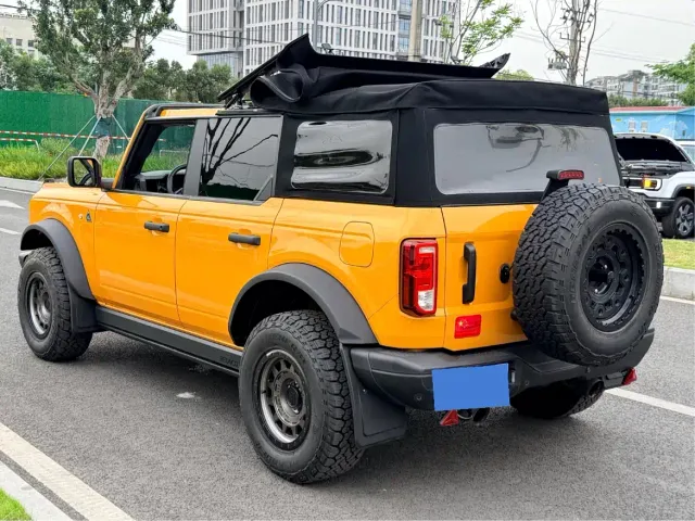 Ford Bronco — Фото автомобиля 14