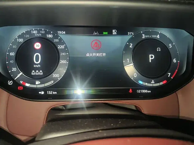 Land Rover Range Rover Sport — Фото автомобиля 4