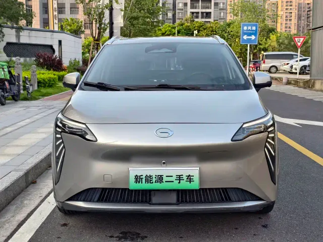 GAC Aion Y — Фото автомобиля 2