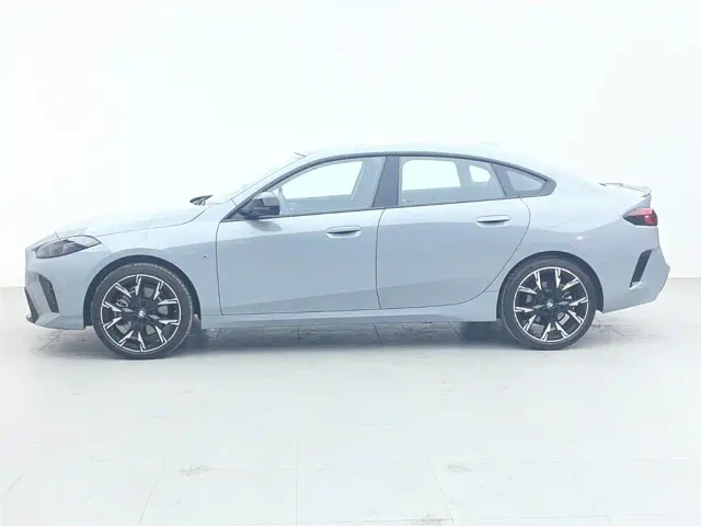 BMW 2 Series — Фото автомобиля 3