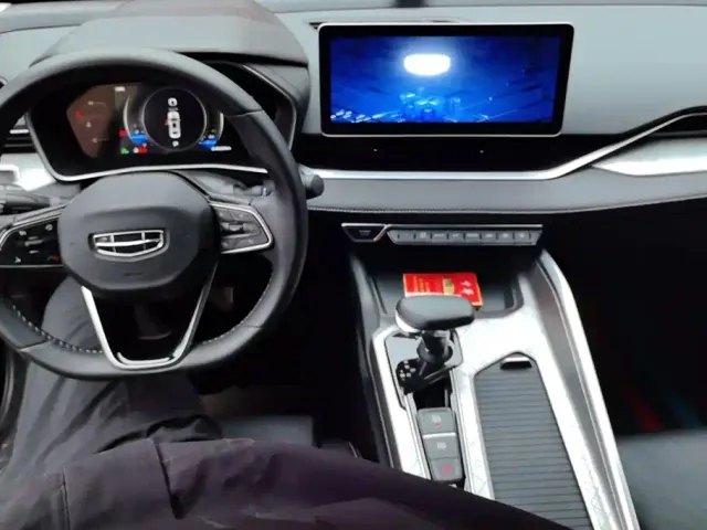 Geely Xingrui — Фото автомобиля 12