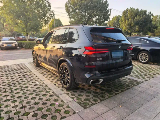 BMW X5 — Фото автомобиля 7
