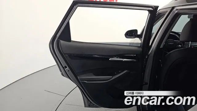 Kia Seltos — Фото автомобиля 25