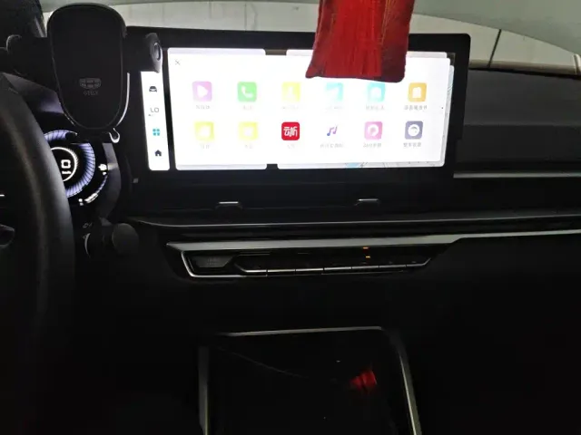Geely Emgrand — Фото автомобиля 9