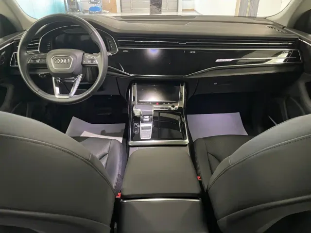 Audi Audi Q8 2023 55 TFSI Luxury Sport — Фото автомобиля 12