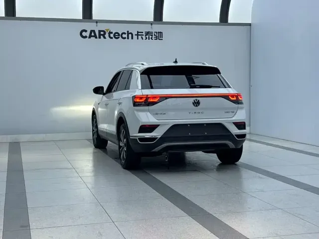 Volkswagen T-Roc — Фото автомобиля 11