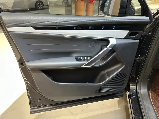 Geely Boyue L — Фото автомобиля 9