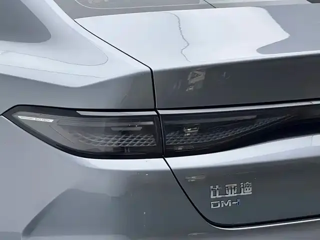BYD Seal 05 DM-i — Фото автомобиля 18