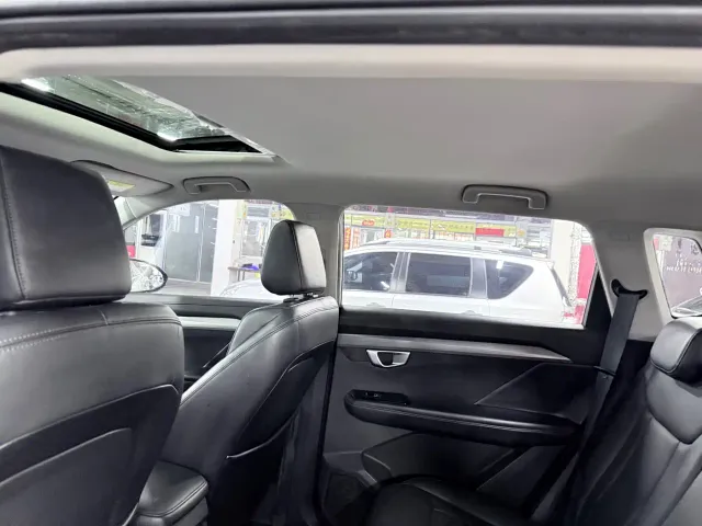 Wuling Asta — Фото автомобиля 11