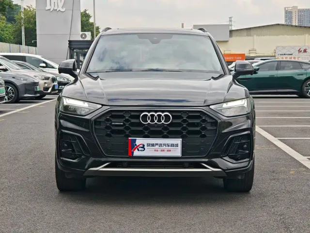 Audi Q5L — Фото автомобиля 3